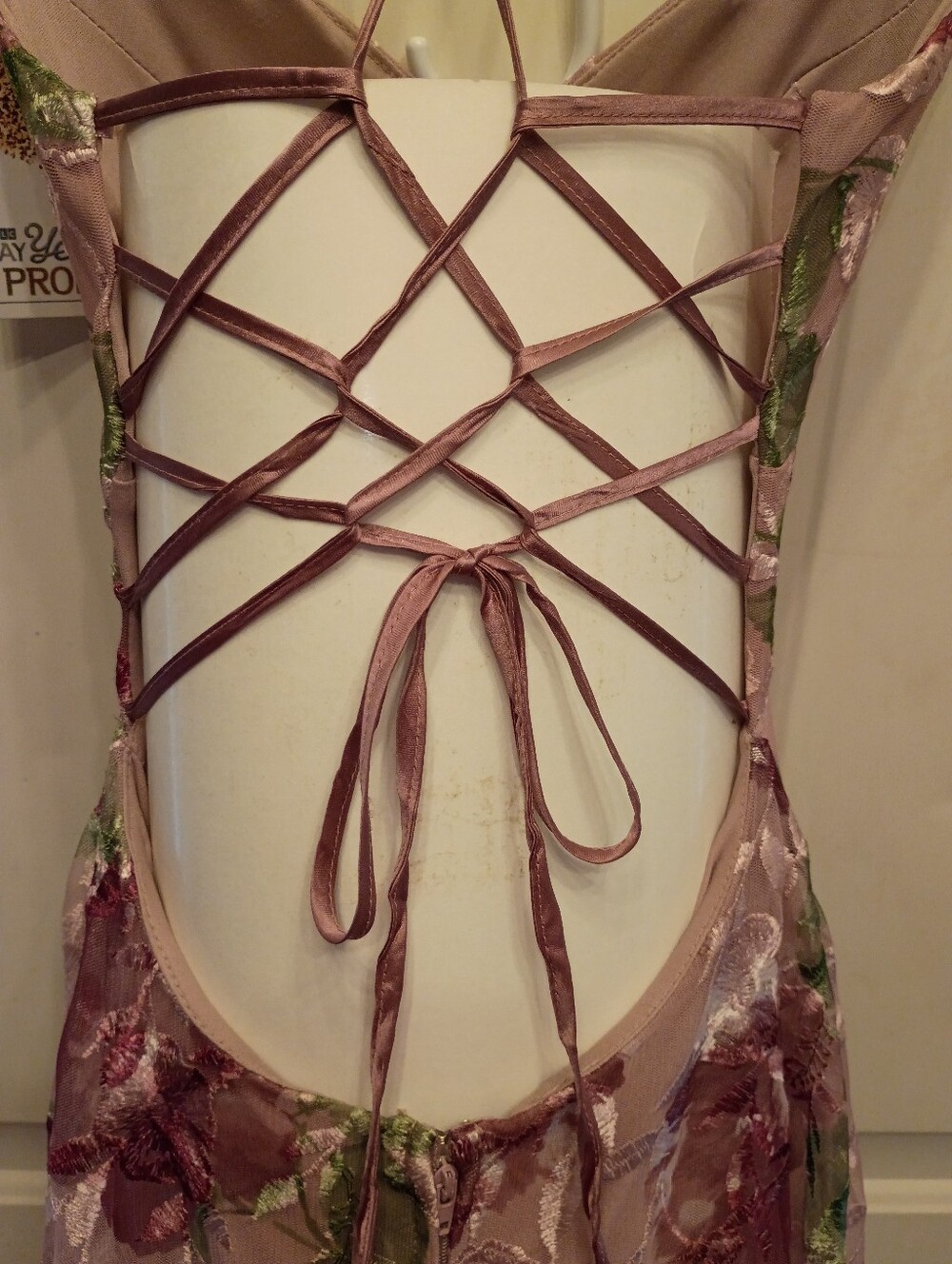 Dusty Rose Floral Maxi Dress with V-Neck and Spaghetti Straps - Picture 6 of 7